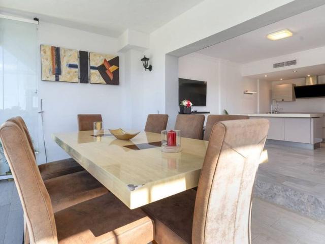 Casa en alquiler en Elviria, Marbella