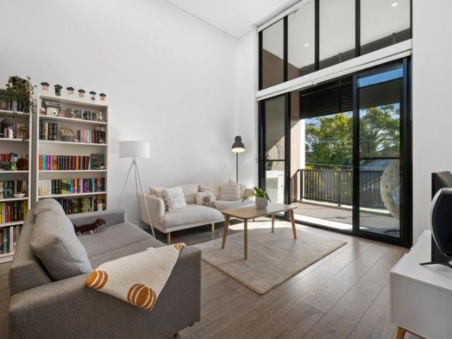 Apartment for sale in Croydon