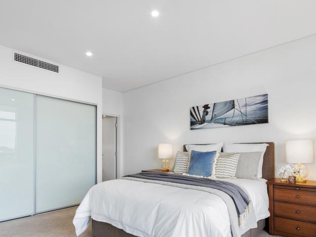 Apartment for sale in Ardross, Western Australia
