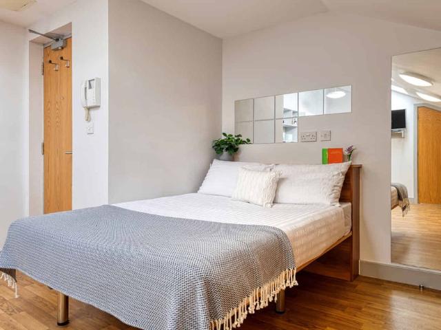 Studio for rent in Portsea, City Of Portsmouth
