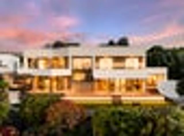 House for sale in Chaslands, Canterbury