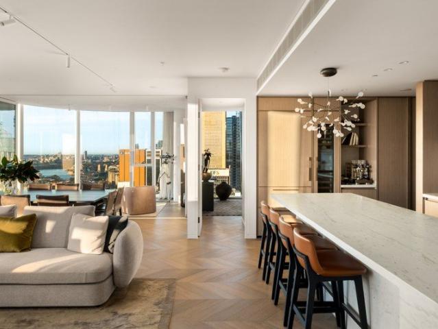 Apartment for sale in Lower North Shore, Sydney