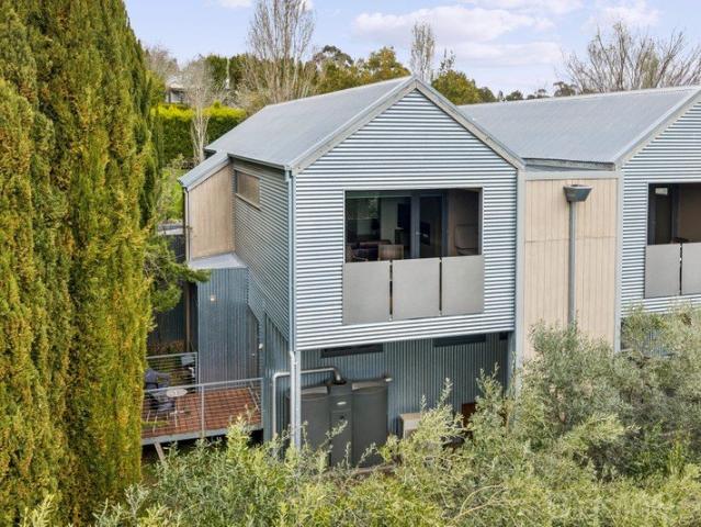 Villa for sale in Hepburn Springs, Victoria