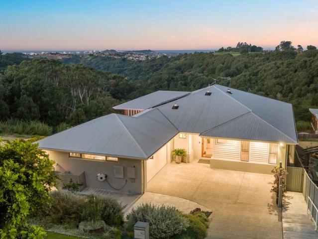 House for sale in Bilambil Heights, New South Wales