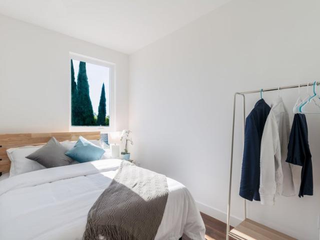 Room for rent in Canoga Park, California