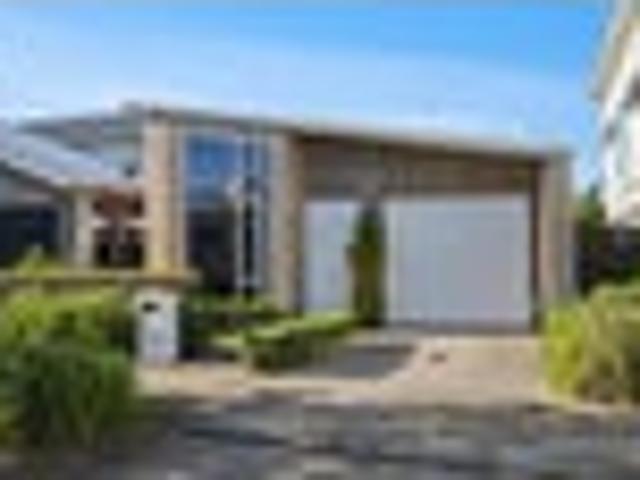 House for sale in Paremoremo