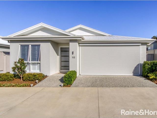 Villa for sale in Lake Cathie, Port Macquarie-Hastings Council
