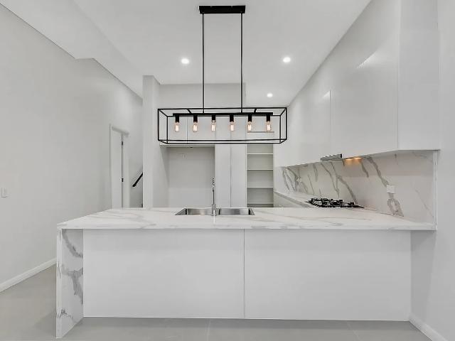 Apartment for rent in Constitution Hill, Sydney
