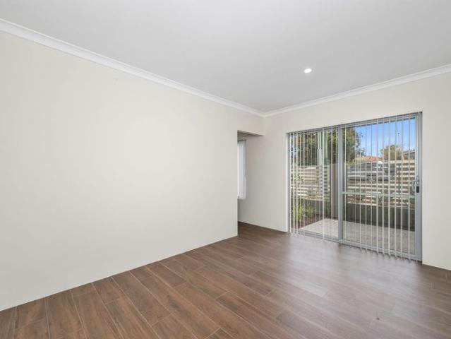 Townhouse for rent in Stirling, Western Australia