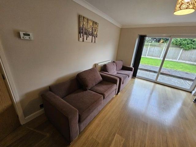 Room for rent in Poolfields, Butterton