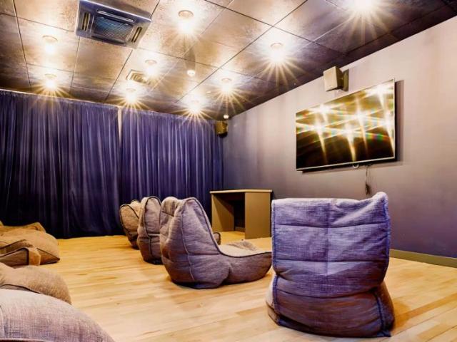 Studio for rent in Cathedral, Sheffield