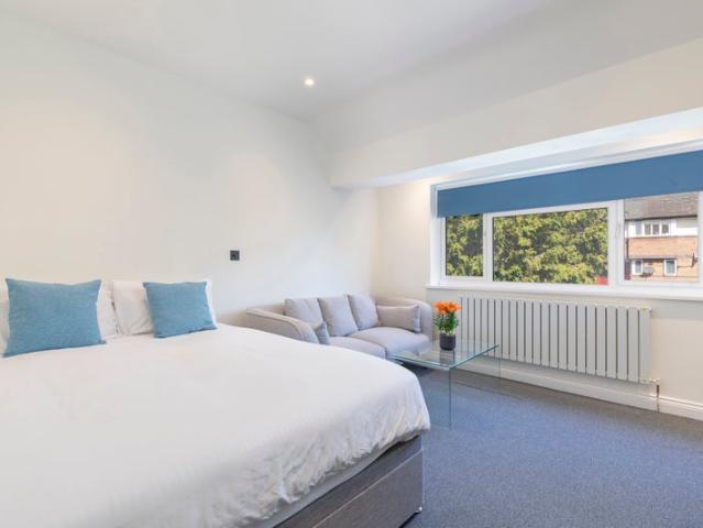Studio for rent in London Borough of Ealing, Greater London