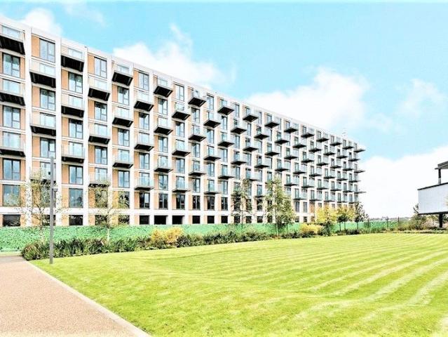Studio for rent in Silvertown, Greater London