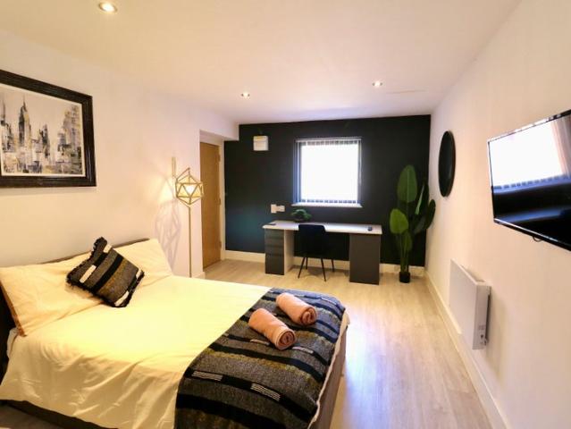 Studio for rent in Haddon, East Midlands