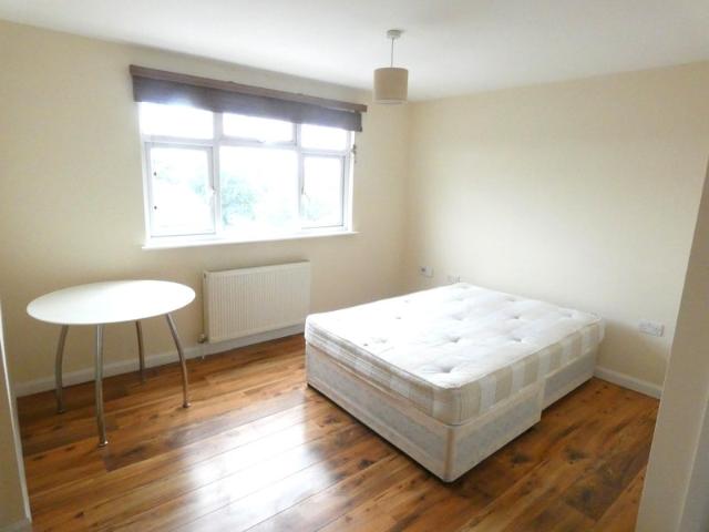 Studio for rent in Barkingside, Greater London