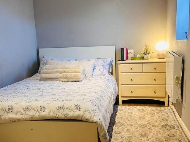 Studio for rent in Gidea Park, Greater London