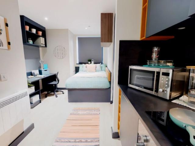 Studio for rent in Brunswick, Brighton & Hove