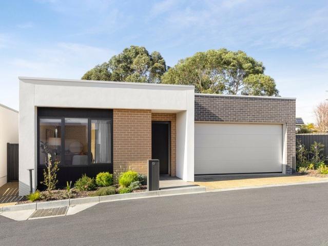 Villa for sale in Camerons Creek, Victoria
