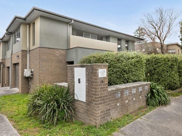 Townhouse for rent in Ferntree Gully, Melbourne