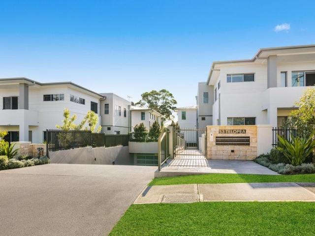 Townhouse for rent in Sutherland, New South Wales