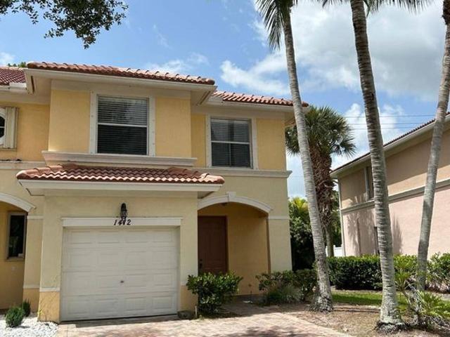 Townhouse for rent in Aventura, Florida