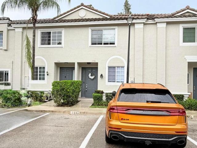 Townhouse for rent in Coconut Creek, Florida