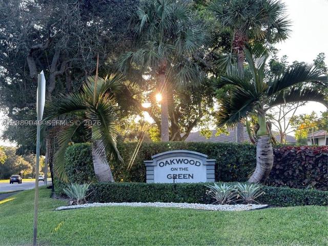 Townhouse for rent in Coral Springs, Florida