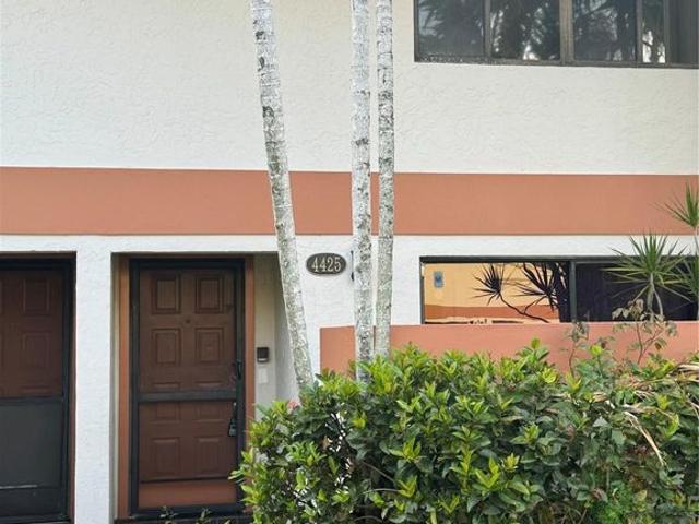 Townhouse for rent in Davie