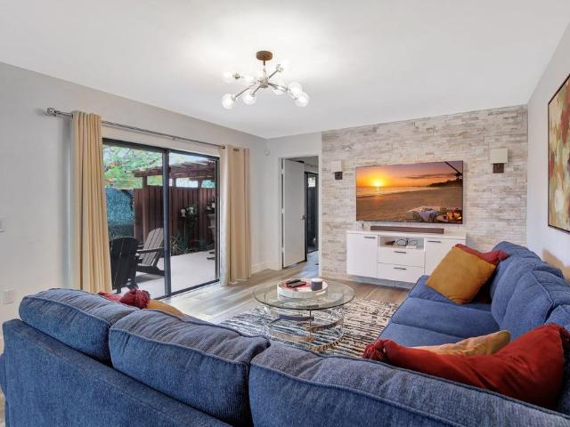 Townhouse for rent in Davie