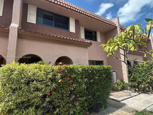 Townhouse for rent in Davie