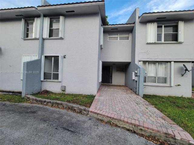 Townhouse for rent in Davie