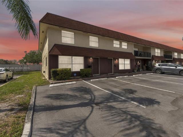 Townhouse for rent in Davie