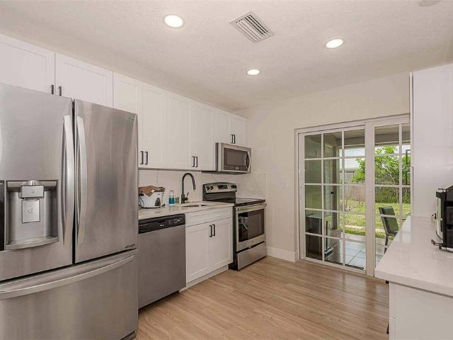 Townhouse for rent in Deerfield Beach, Florida
