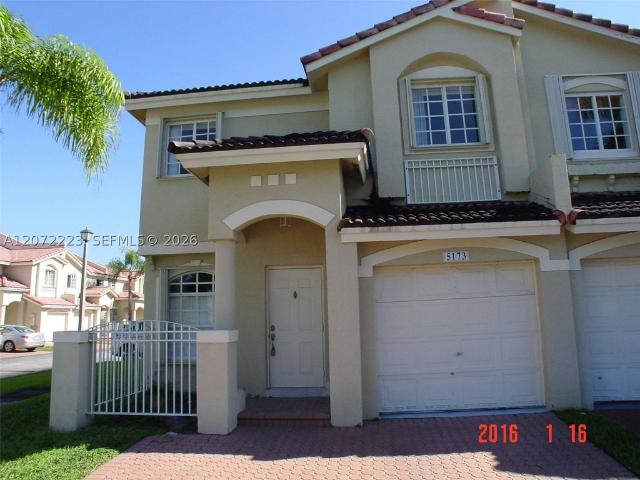 Townhouse for rent in Doral, Florida