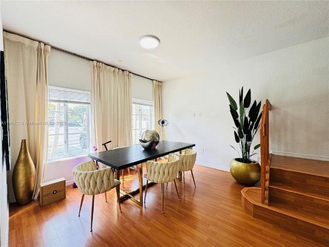 Townhouse for rent in Doral