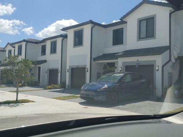 Townhouse for rent in Homestead