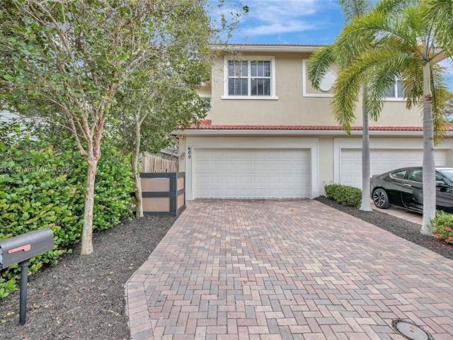Townhouse for rent in Fort Lauderdale