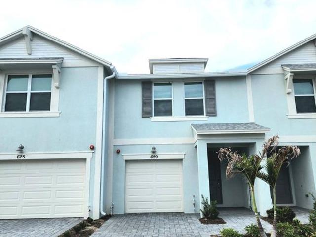 Townhouse for rent in Fort Pierce, Florida