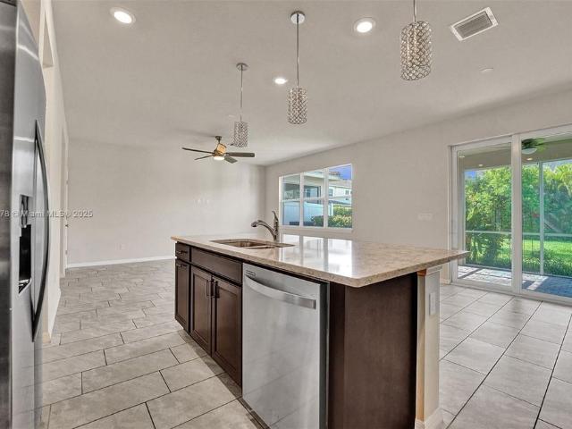 Townhouse for rent in Hollywood
