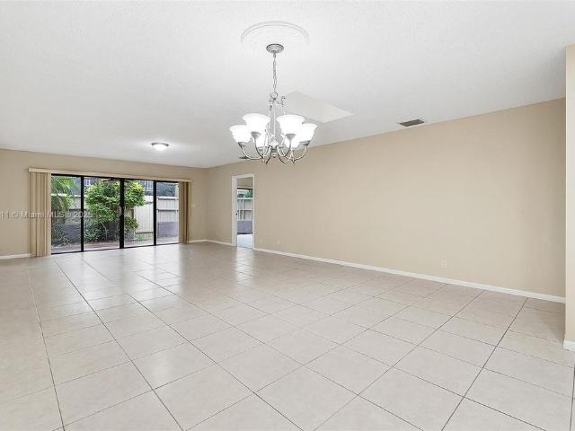 Townhouse for rent in Hollywood