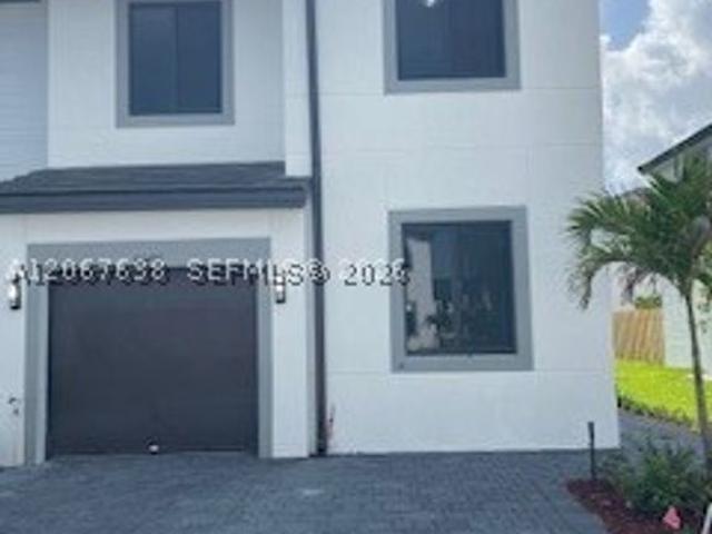 Townhouse for rent in Homestead, Florida