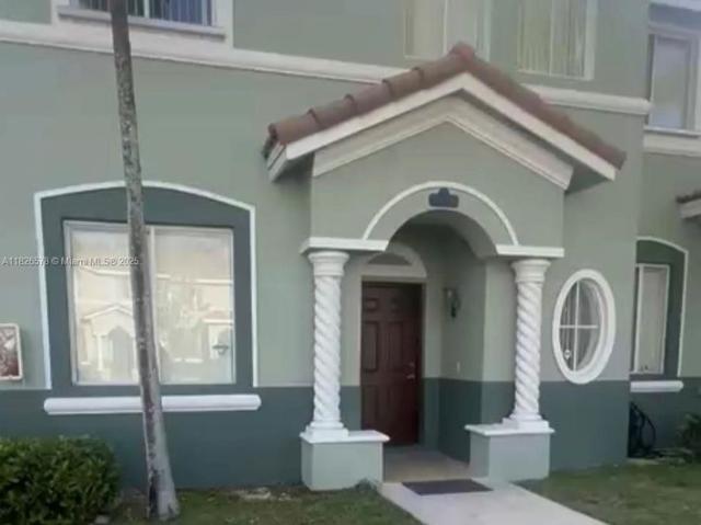 Townhouse for rent in Homestead