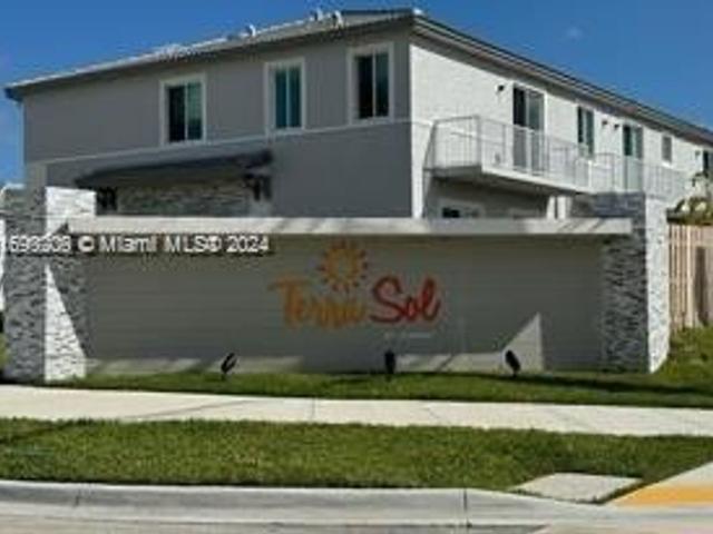 Townhouse for rent in Homestead