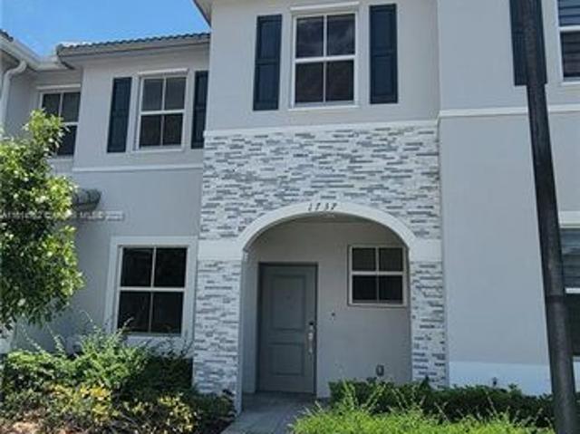 Townhouse for rent in Homestead
