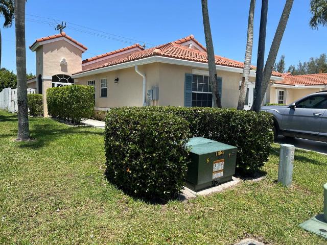 Townhouse for rent in Lake Worth