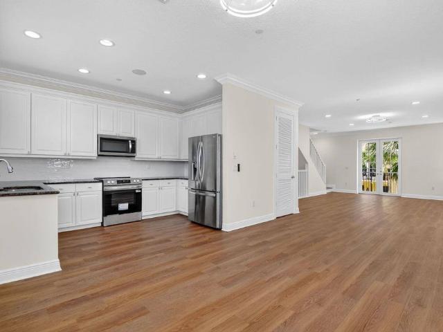 Townhouse for rent in Lake Worth