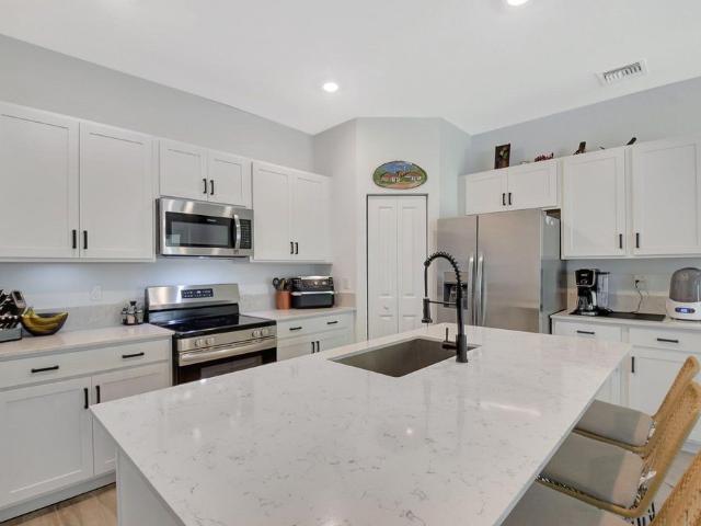Townhouse for rent in Lake Worth
