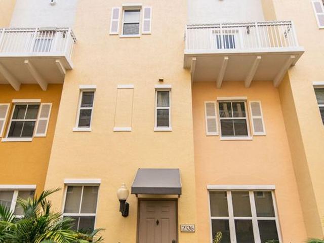 Townhouse for rent in Lighthouse Point, Broward County