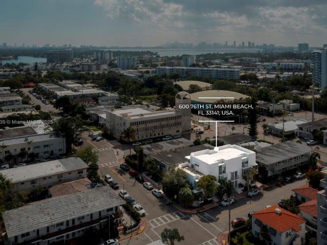 Townhouse for rent in Miami Beach