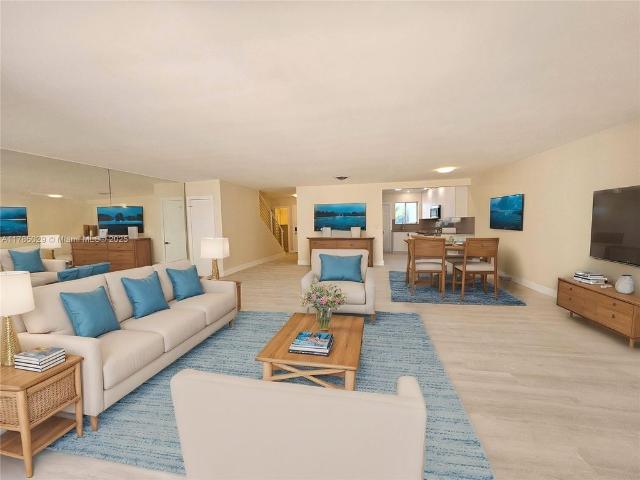 Townhouse for rent in Miami Beach